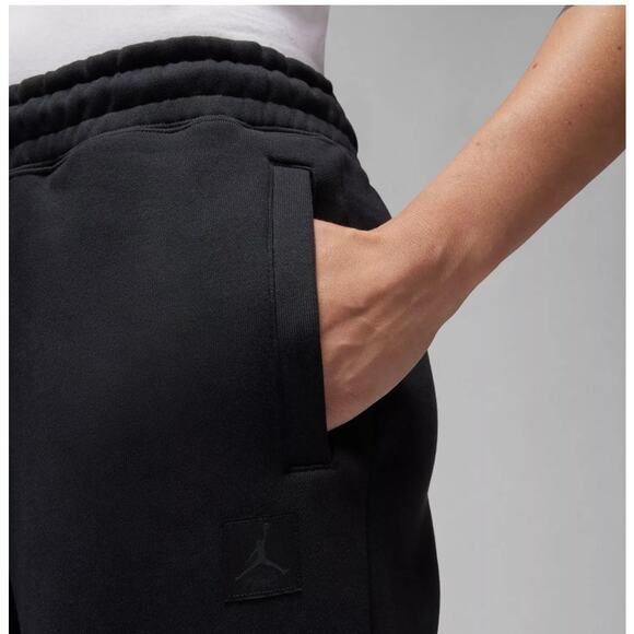 Black Jordan Sweatpants - FB5113-010 - Size M - NEW - Picture 7 of 16